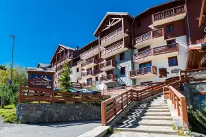 LES HAUTS DE COMBORCIERE